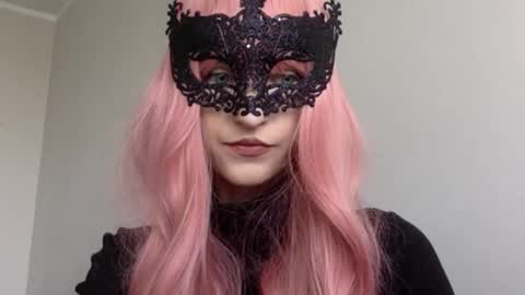 Snapshot of novacute chatting on March 27, 1:22 pm Nova online show from March 27, 1:22 pm