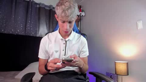 Nova online show from January 14, 1:06 pm