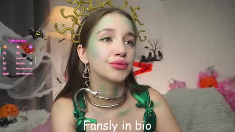 Dina online show from October 30, 1:07 am