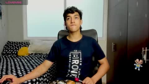 Snapshot of noxx_stark chatting on January 17, 7:50 pm Noxx online show from January 17, 7:50 pm