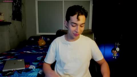 Snapshot of noxx_stark chatting on February 16, 12:07 am Noxx online show from February 16, 12:07 am