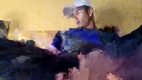 Snapshot of nsty33 chatting on October 7, 9:23 pm disonasty33 online show from October 7, 9:23 pm