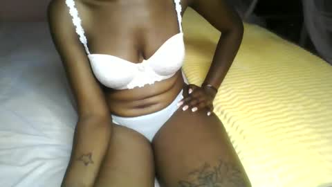 Snapshot of nukshypipi chatting on April 7, 12:49 pm nukshypipi online show from April 7, 12:49 pm