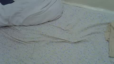 nunu_40 online show from February 11, 5:07 pm