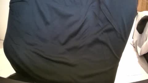 Snapshot of nuotatore90 chatting on January 5, 10:35 pm nuotatore90 online show from January 5, 10:35 pm