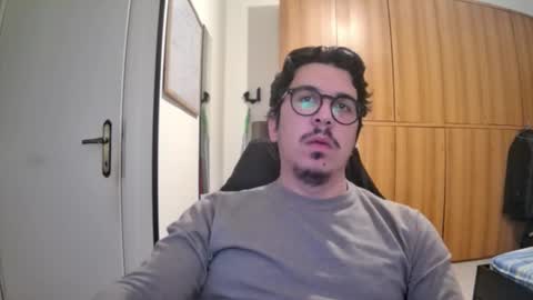 Snapshot of nuotatore90 chatting on March 4, 9:21 pm nuotatore90 online show from March 4, 9:21 pm