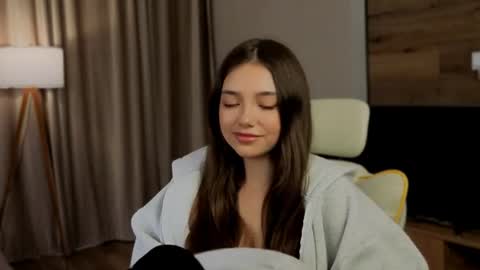 Rachel online show from June 28, 7:31 pm
