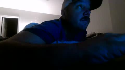 nuttincowboy727272 online show from April 12, 12:10 pm