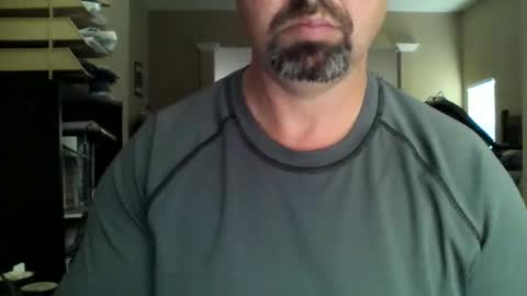 nvrenuff1979 online show from March 1, 1:35 pm