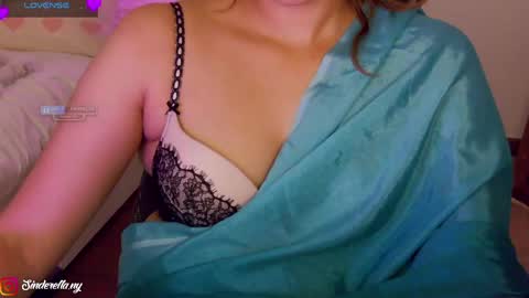 Nylaah online show from May 3, 11:49 am
