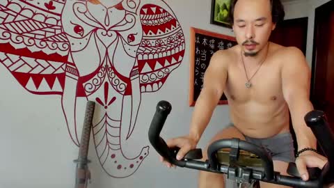 Snapshot of nytteros_ chatting on April 14, 4:57 pm Nytteros online show from April 14, 4:57 pm