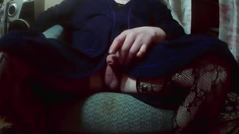 nyunyu1981 online show from February 14, 3:36 am