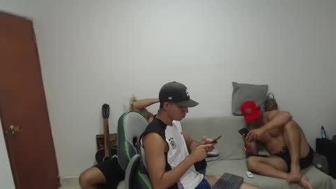 Snapshot of nyx_king chatting on March 4, 9:40 am christian online show from March 4, 9:40 am