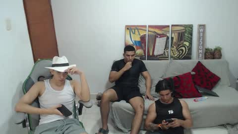 Snapshot of nyx_king chatting on March 12, 5:35 am christian online show from March 12, 5:35 am