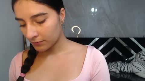 Snapshot of nyx_kitty_a chatting on July 18, 1:48 pm Nia online show from July 18, 1:48 pm