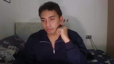 nyxveloura online show from April 27, 12:47 pm