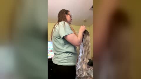 VegasGirl online show from January 7, 9:23 am