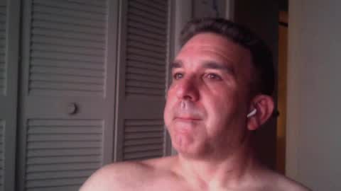 Snapshot of oceanmanx chatting on July 6, 3:25 am Ocean online show from July 6, 3:25 am