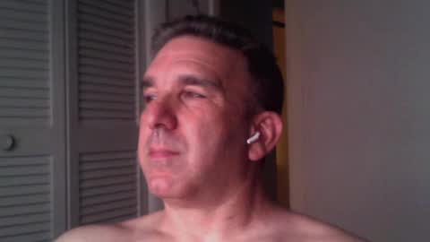 Snapshot of oceanmanx chatting on July 10, 2:05 am Ocean online show from July 10, 2:05 am