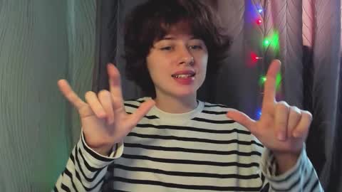 Evie online show from September 27, 8:52 am