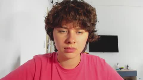 Evie online show from November 29, 5:54 am