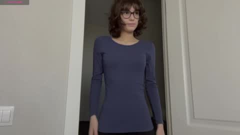 Thea online show from March 27, 4:51 am