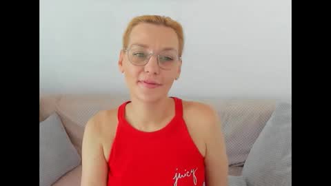 Snapshot of oeigesmik chatting on May 15, 9:16 am oeigesmik online show from May 15, 9:16 am