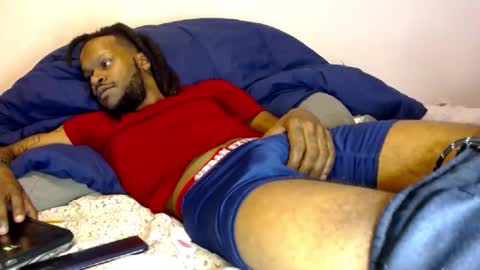 Snapshot of ogdigbick chatting on December 10, 3:01 pm OGDigBick online show from December 10, 3:01 pm