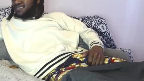 Snapshot of ogdigbick chatting on December 12, 2:44 pm OGDigBick online show from December 12, 2:44 pm