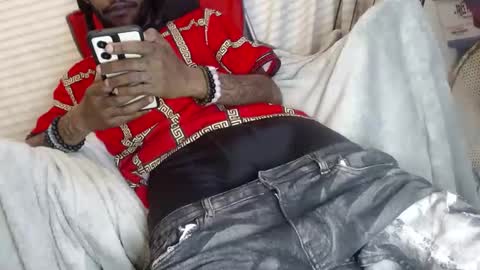 Snapshot of ogdigbick chatting on February 26, 2:03 pm OGDigBick online show from February 26, 2:03 pm