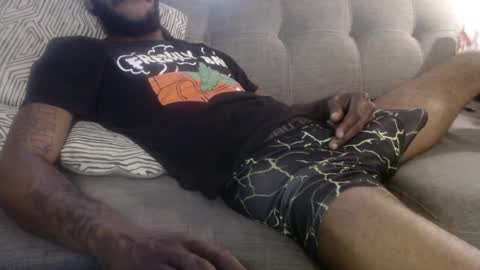 Snapshot of ogdigbick chatting on October 8, 2:36 pm OGDigBick online show from October 8, 2:36 pm