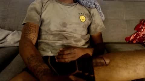 Snapshot of ogdigbick chatting on October 20, 3:23 pm OGDigBick online show from October 20, 3:23 pm