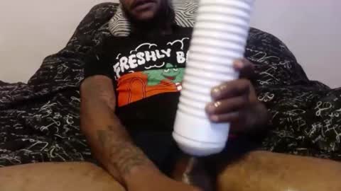 Snapshot of ogdigbick chatting on December 4, 2:26 pm OGDigBick online show from December 4, 2:26 pm