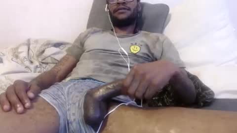 Snapshot of ogdigbick chatting on January 13, 2:44 pm OGDigBick online show from January 13, 2:44 pm