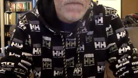 Snapshot of oggs48 chatting on April 5, 5:10 pm oggs48 online show from April 5, 5:10 pm