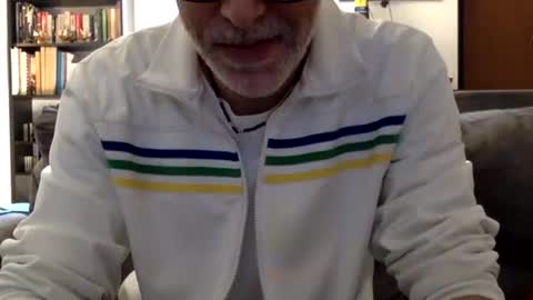 Snapshot of oggs48 chatting on May 9, 1:38 pm oggs48 online show from May 9, 1:38 pm