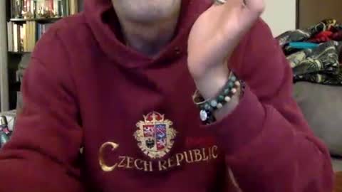 Snapshot of oggs48 chatting on May 18, 9:20 pm oggs48 online show from May 18, 9:20 pm