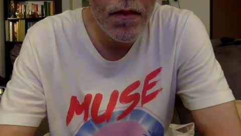 Snapshot of oggs48 chatting on May 25, 9:10 pm oggs48 online show from May 25, 9:10 pm