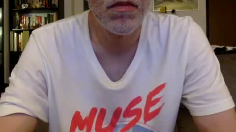 Snapshot of oggs48 chatting on May 26, 8:38 pm oggs48 online show from May 26, 8:38 pm