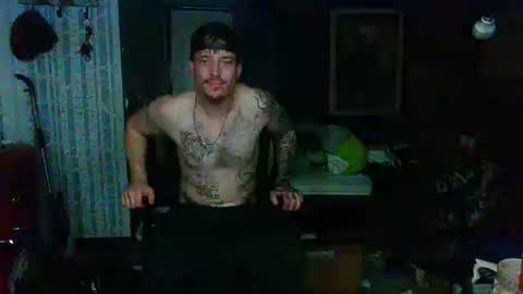 Snapshot of oh_you_know69 chatting on February 1, 9:41 am who dares toss me some tips lets have fun online show from February 1, 9:41 am