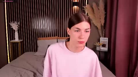 Snapshot of ohh_my_vens chatting on July 9, 11:53 pm KAYA. online Tu We Th Fr Sa 0100AM - 0800AM Time zone of Germany Munich online show from July 9, 11:53 pm