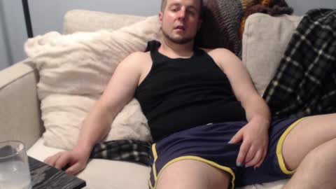 Snapshot of ohhh_dan chatting on May 4, 6:31 am ohhhdan online show from May 4, 6:31 am