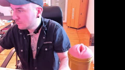 Chris online show from June 6, 9:36 am