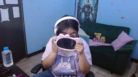 ohmysqueak online show from July 8, 1:32 am