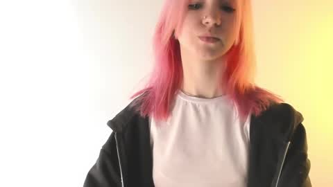 Emi and Ohpi online show from April 23, 12:04 pm