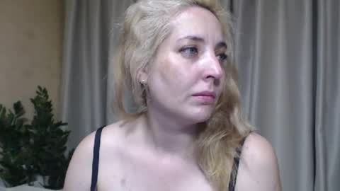 Mari online show from July 17, 2:34 pm