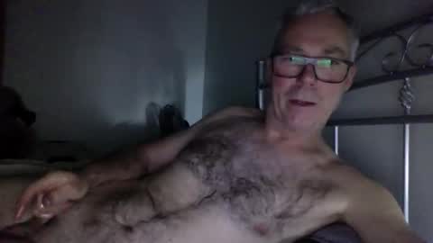 oiledcouple1 online show from September 15, 11:21 am