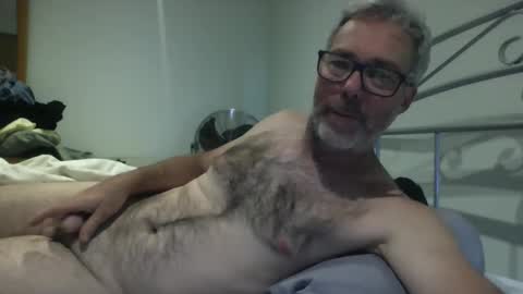 oiledcouple1 online show from October 28, 9:02 am