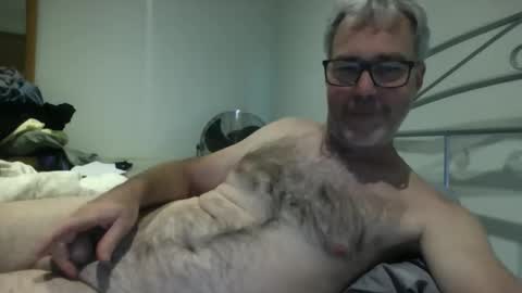 oiledcouple1 online show from November 4, 10:03 am