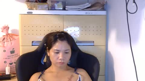 Snapshot of oinjer09 chatting on June 16, 2:14 am oinjer09 online show from June 16, 2:14 am